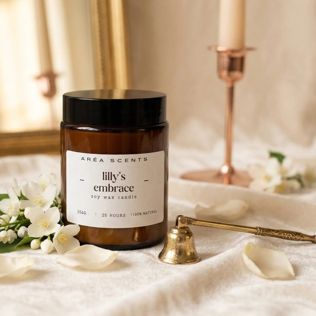 Lumanari parfumate pentru fiecare moment al zilei: ghid de aromaterapie cu note lemnoase, florale si gourmand